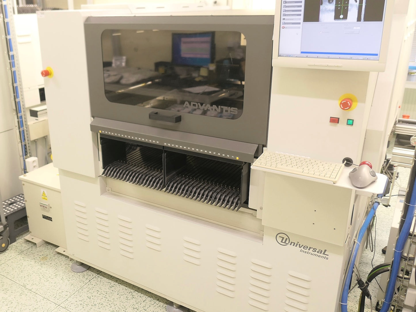 Universal AC30, P&P, vintage 2006 with feeders and accessories