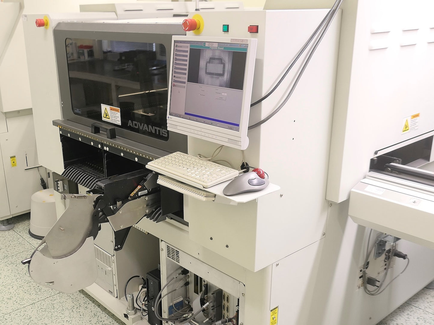 Universal AX72, P&P, vintage 2006 with feeders and accessories