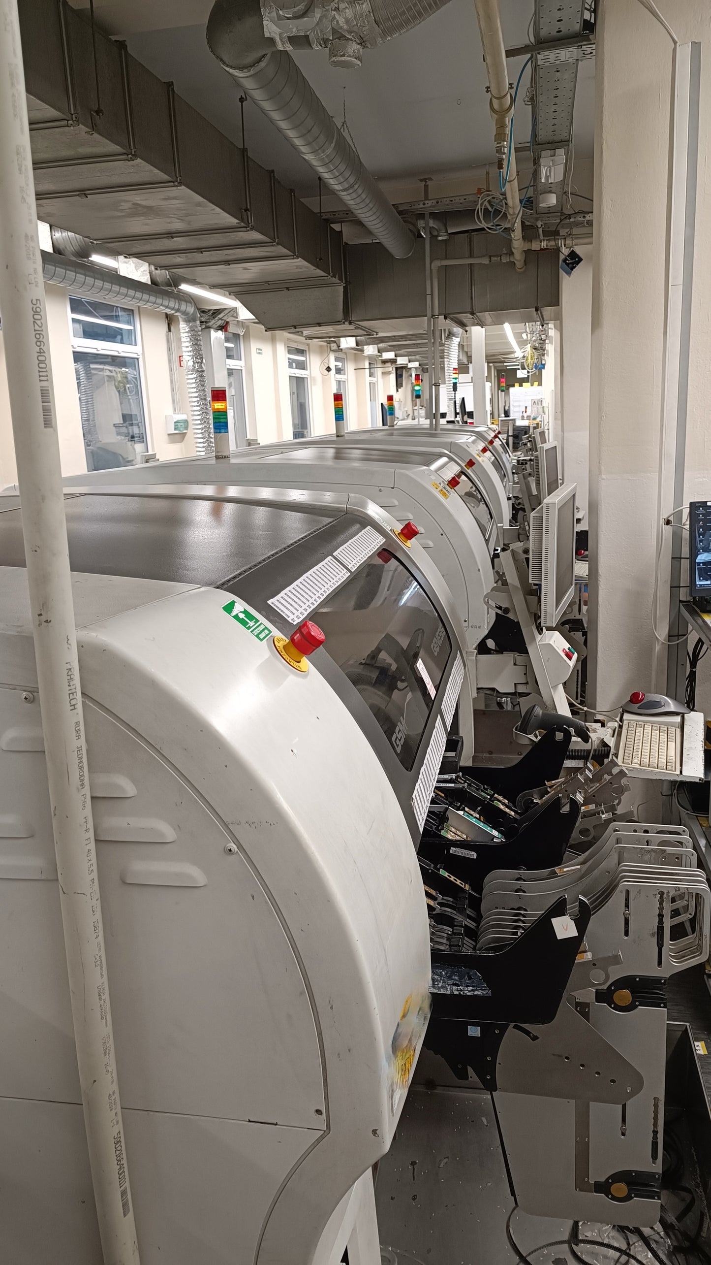 UNIVERSAL GENESIS GC-60D, vintage 2005