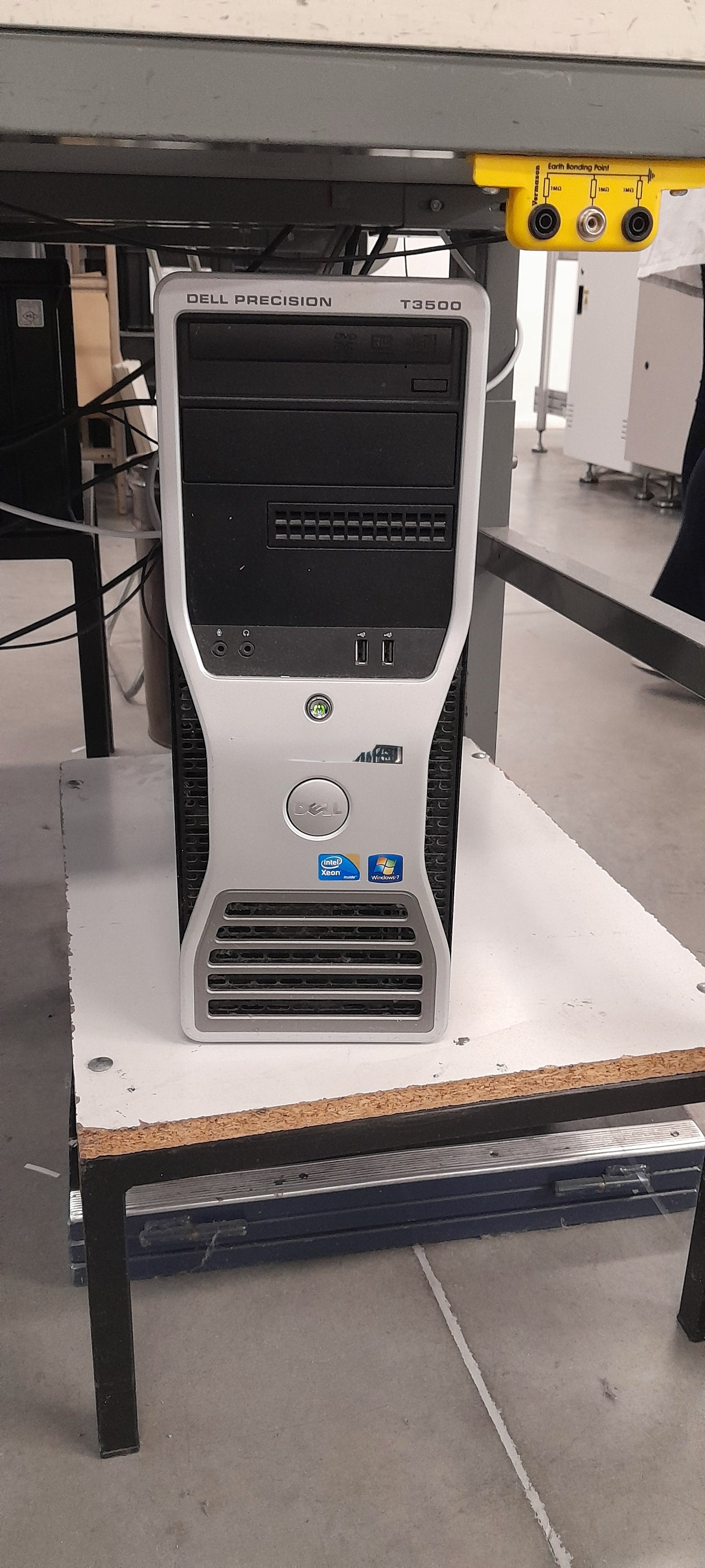 SAKI BF-Comet-C, vintage 2011, tabletop 2D AOI