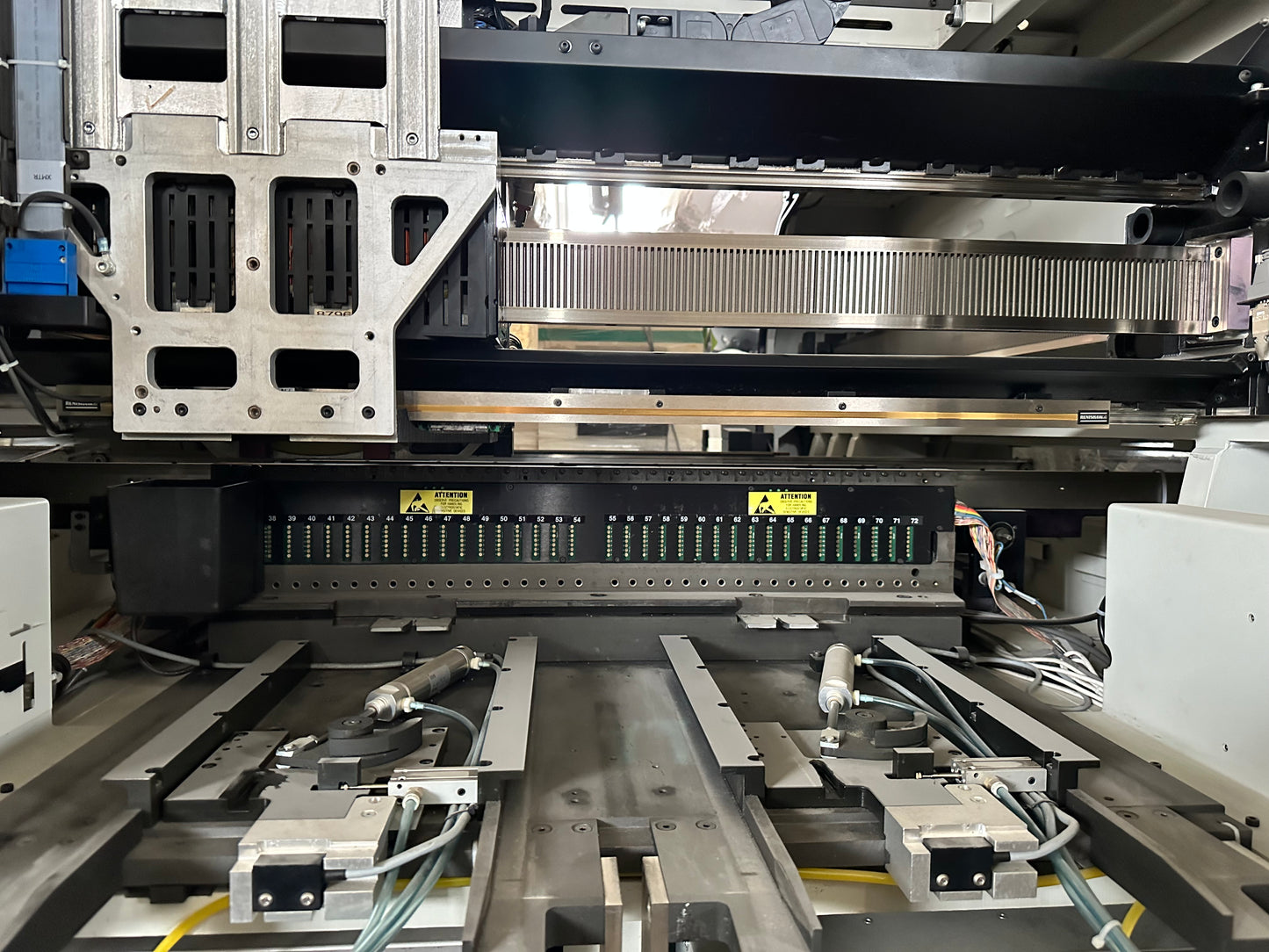 Universal Genesis GC-30S, annata 2011