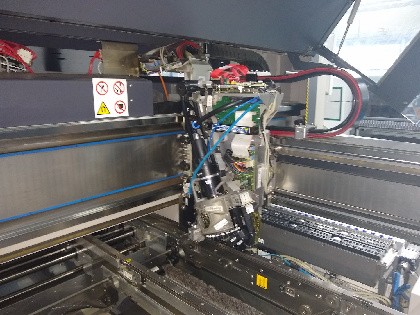 ASM Siplace X2, vintage 2007 with changeover tables