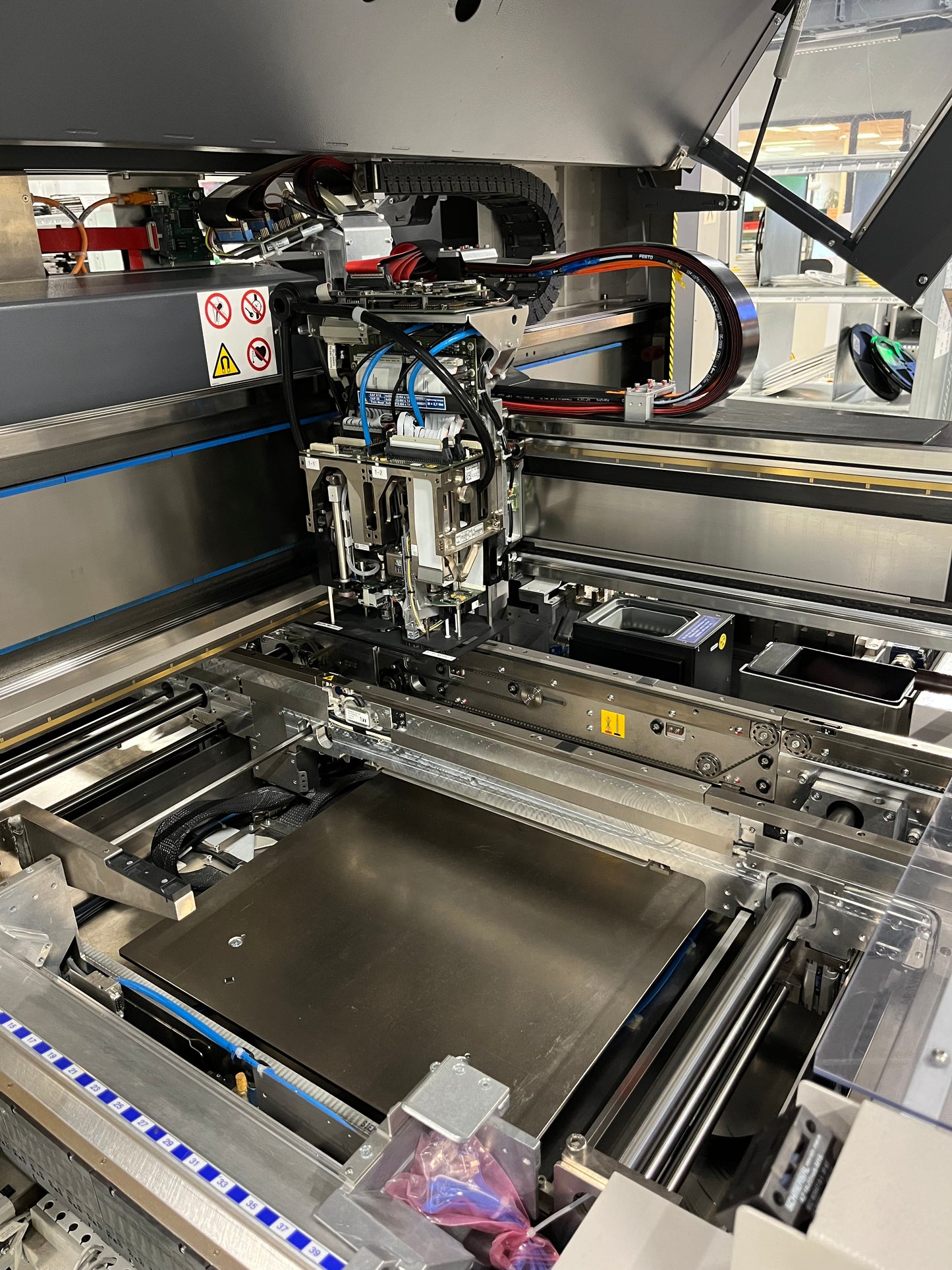 ASM Siplace X2, vintage 2008