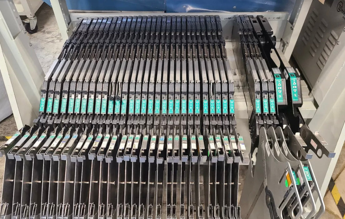 Universal GENESIS trolleys and feeders